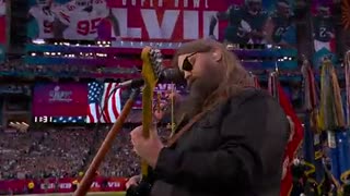 SUPERBOWL LVII CHRIS STAPLETON 🎤PERFORMS THE NATIONAL 🇺🇸ANTHEM