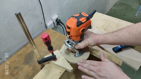 part of 2|DIY Benchtop Jointer with Precise Adjustments