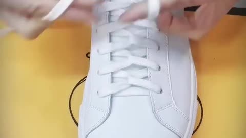 How to tie shoe...