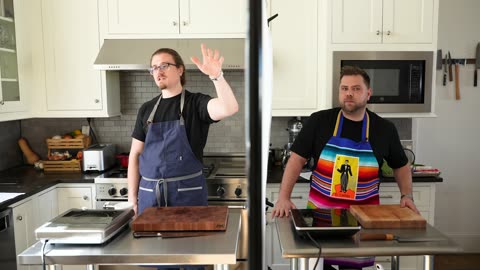 Professional Cook Vs. Someone Who Literally Doesn't Cook