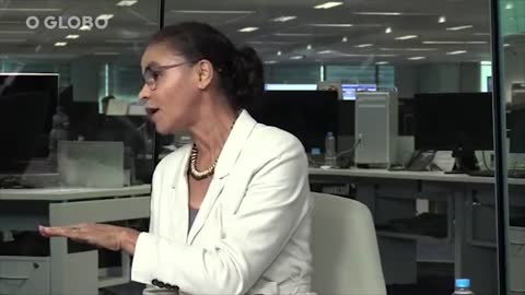 Marina Silva dá entrevista falando sobre a corrupção do PT