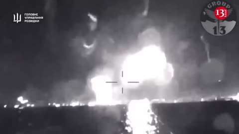 Moment footage of the operation in Crimea- Ukrainian naval drones destroyed two Russian boats