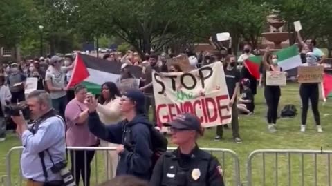 Free Palestine activists just tried to pull off a protest on the Ole Miss campus
