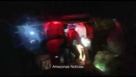 Corpo de Bombeiros resgata 42 pessoas com vida após barco naufragar em Manaus