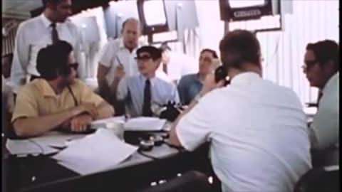 Apollo 13, Houston We Have a Problem, Real NASA Footage of Mission Control, Crew and Reactions