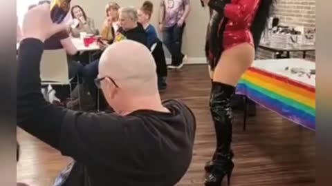 Bearded Drag Queen: 'Cheers To Those Who Lick Us Where We Pee' In Front Of Kids