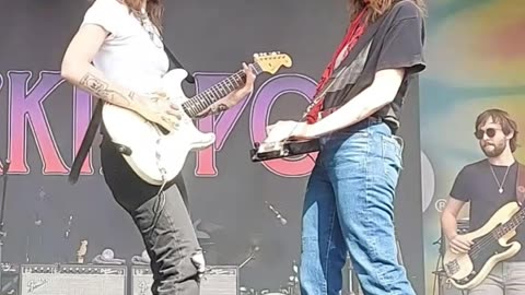 Rebecca & Megan Lovell (Larkin Poe) - LIVE @ 420Fest (Short 3)