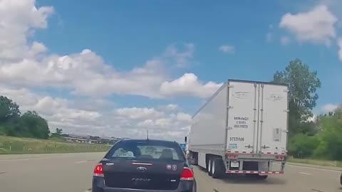 Bad Driver Nearly Comes To A FULL Stop on the Highway So They Donât Miss Their Exit: Titnl