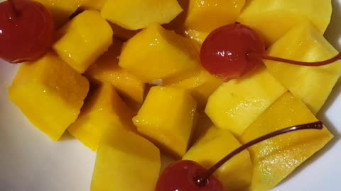 Wilat eat cherry with mango?