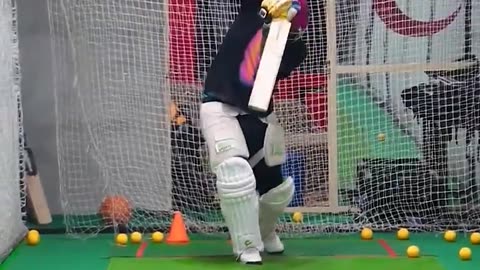 Cricket Bowling Machine | Speedster Cricket Bowling Machine