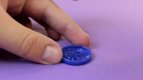 How To Make A Fidget Spinner Out Of Bottle Caps. WITHOUT BEARINGS.
