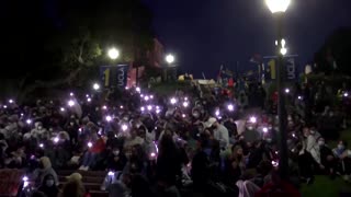 Hundreds of police officers arrive at UCLA protest site