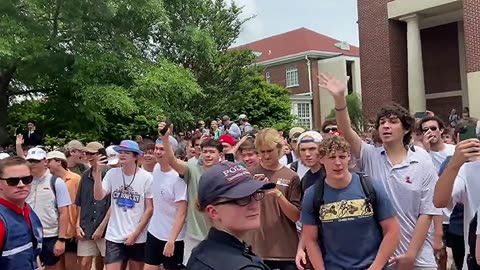 Black Protester At Ole Miss Mocked By Racist Monkey Noises - Students Sing Anthem To Protesters