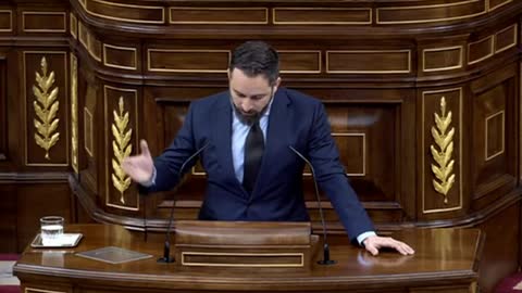 Abascal: "La revuelta de cacerolas y mascarillas avanza imparable"