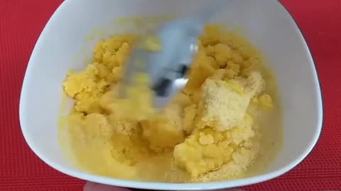 Cuscuz recheado de frigideira. Receita fácil e rápida