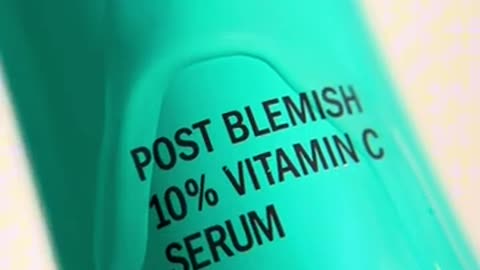 Introducing our NEW Post Blemish 10% Vitamin C Serum🍊