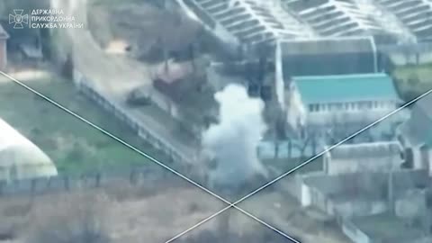 Ukrainian Border Guards Use Kamikaze Drone And Artillery To Take Out Russian Forces