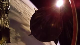 SpaceX Dragon Object 👽 Spacecraft Shorts UFO Alien Elon Musk