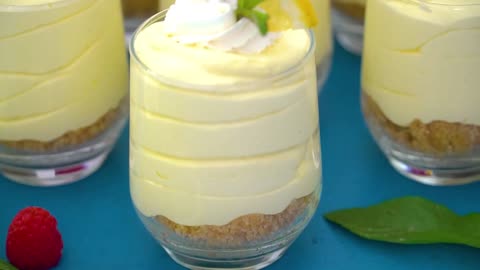 This Creamy Lemon Mousse Will Blow Your Mind! #mousse #lemondessert #lightandfluffy