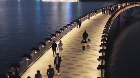 Evening promenade On Jinji Lake China
