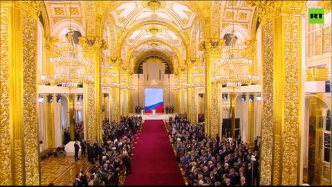 Putin arrives at the inauguration ceremony