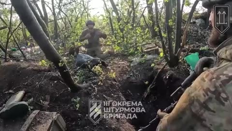 UA Soldiers clear a Russian position around the village of Terny, Donetsk Region
