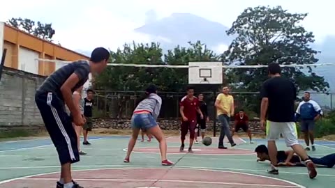 Juego de Voleibol Residencias Independencia Mérida -Venezuela