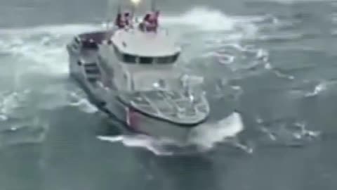 Rescue of a yatch in the middle of the ocean.