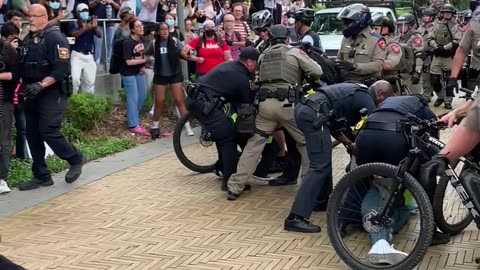 Pro-Palestinian Protesters Arrested at UT-Austin