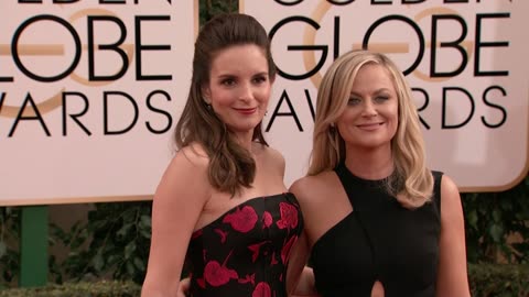 Amy Poehler, Tina Fey announce joint comedy tour