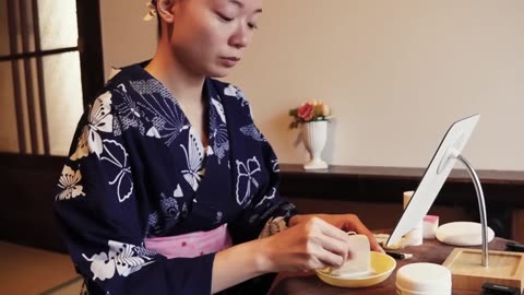 ASMR | The Process of Geisha Style White Makeup