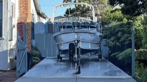 California Boat owner protests city ordinance with creativity