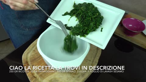 piatto semplice fatto con soli 3 ingredienti: ricotta, spinaci e lavash! ricetta deliziosa!