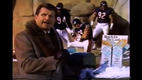 May 4, 1986 - Coach Mike Ditka Feeds the Bears