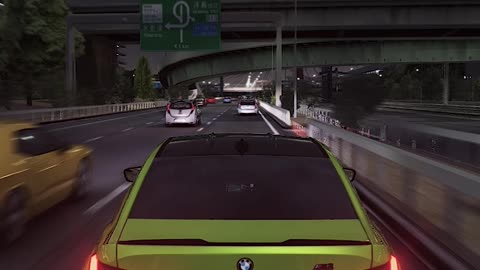 BMW G80 slips pass cop