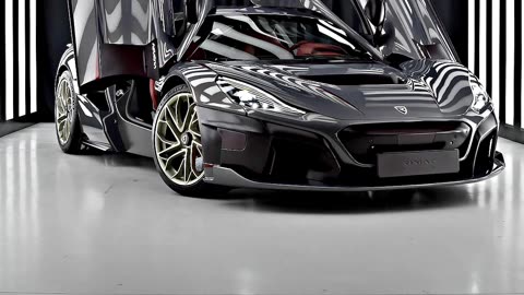 TATE'S Custom Made RIMAC NEVERA