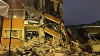 Powerful quake kills at least 195 people in Turkey, Syria
