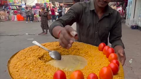 FAMOUS RAGDA CHAAT OF KOLKATA - INDIAN STREET FOOD