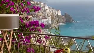 Breakfast in Amalfi: A Sun-Kissed Delight ☀️🌊✨