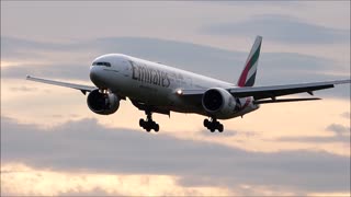 Boieng 777 Landing