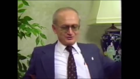 Yuri Bezmenov : Americans are Unable to Assess True Information (1984)