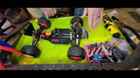 Show Off's EP4 - Team Losi JRX-T