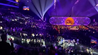 Standing ovation for surprise #Grammys presenter Dr. Jill Biden