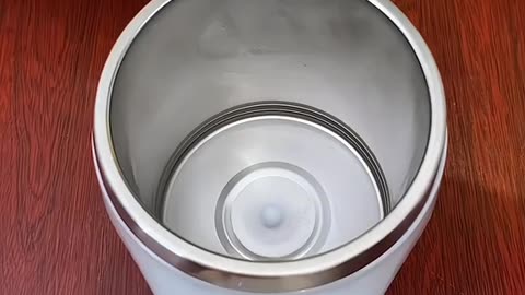 Automatic Stirring Magnetic Mug