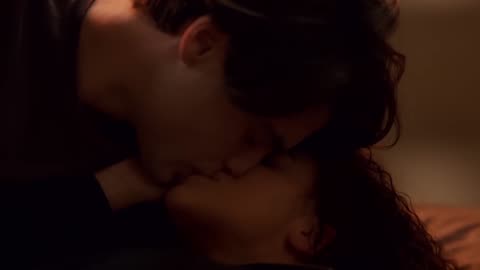 Ginny and Georgia: Season 2 / Kiss Scenes — Ginny and Marcus (Antonia Gentry and Felix Mallard)