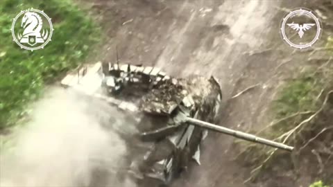 Ukrainians Obliterate Russian Tanks and APCs