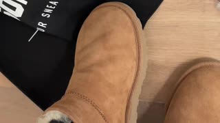 750Kicks How To Style: UGG Classic Ultra Mini Chestnut with @Client - Outfits Kicks Fall Fit UGGS YT