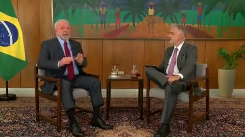 Lula critica gastos de Bolsonaro: pesidentes juntos não gastaram ou