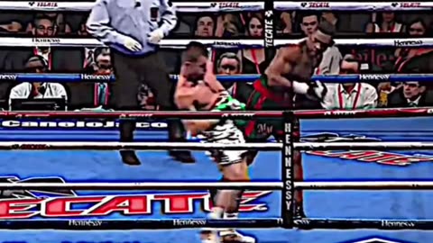 Canelo Head movement Crazy🥶