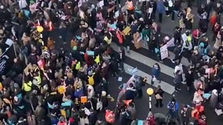 Great Britain protests because of high living costs